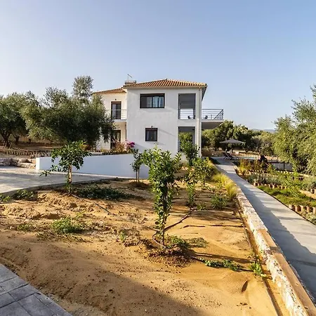 Villa Beautiful House With Pool & View Falanthi