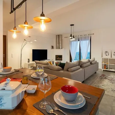 Вилла Beautiful House With Pool & View *