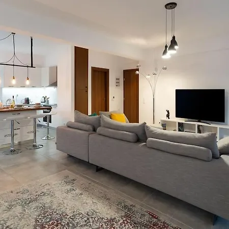 Beautiful House With Pool & View Вилла *