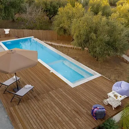 Villa Beautiful House With Pool & View Falanthi