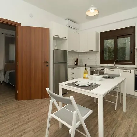 Beautiful House With Pool & View