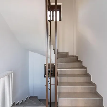 Вилла Beautiful House With Pool & View