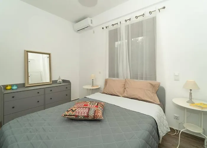 Beautiful House With Pool & View *