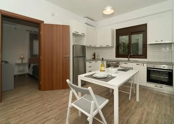 Beautiful House With Pool & View