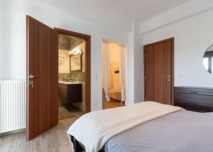 Beautiful House With Pool & View *