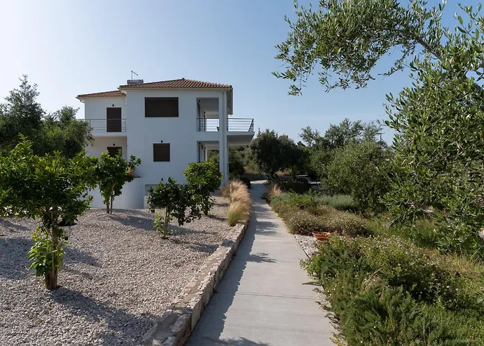 Villa Beautiful House With Pool & View Falanthi