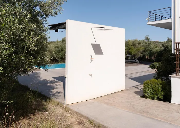 Beautiful House With Pool & View